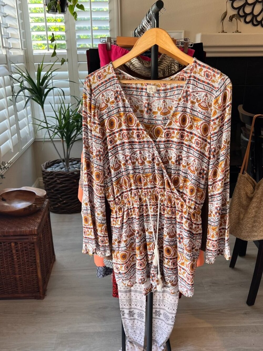 O'Neill Romper Womens Size Small Wrap Boho Floral Earth Tones Drawstring Hippy - Picture 16 of 16